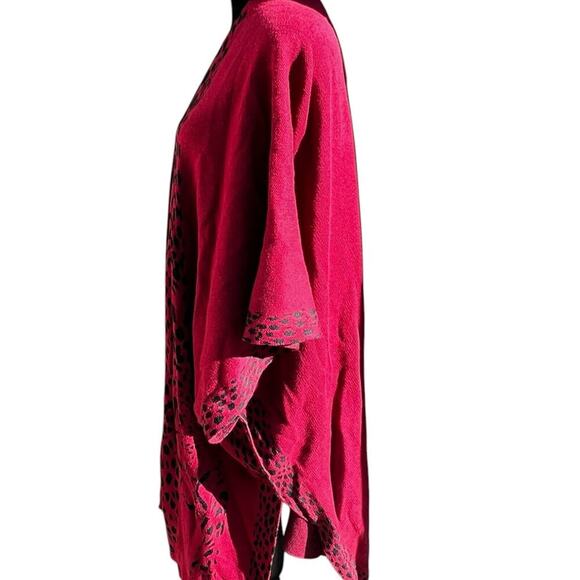 Chicos S/M leopard print Ruana wrap.  Red - Picture 3 of 12